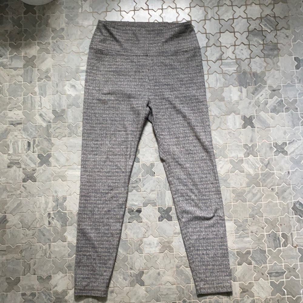 Lou and Grey Tweed Leggings Size Medium